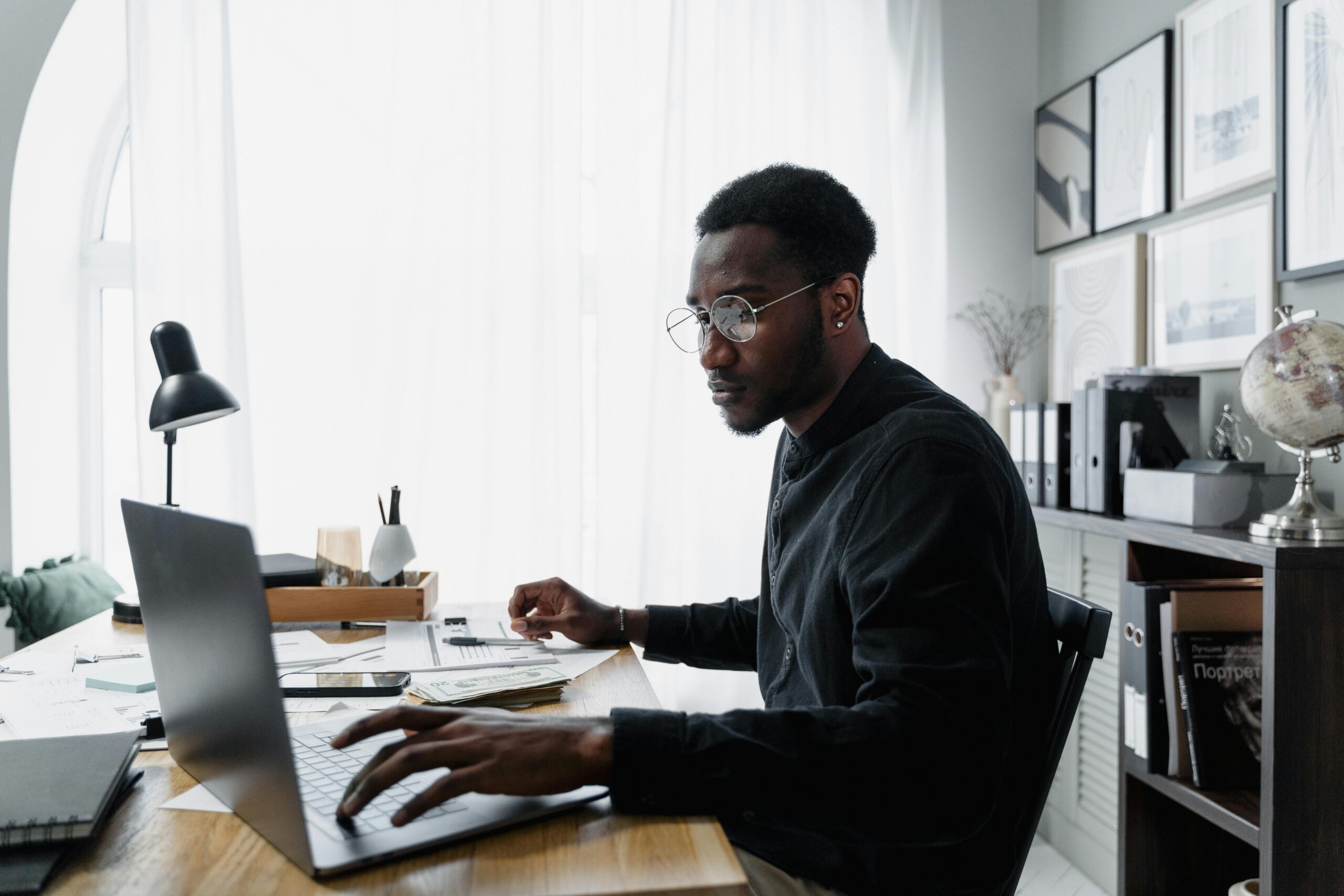 Mastering Tech Sales & B2B Sales Strategies